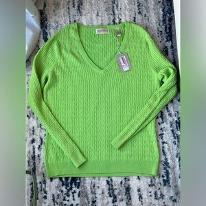 NWT TEHAMA CABLE V NECK SWEATER